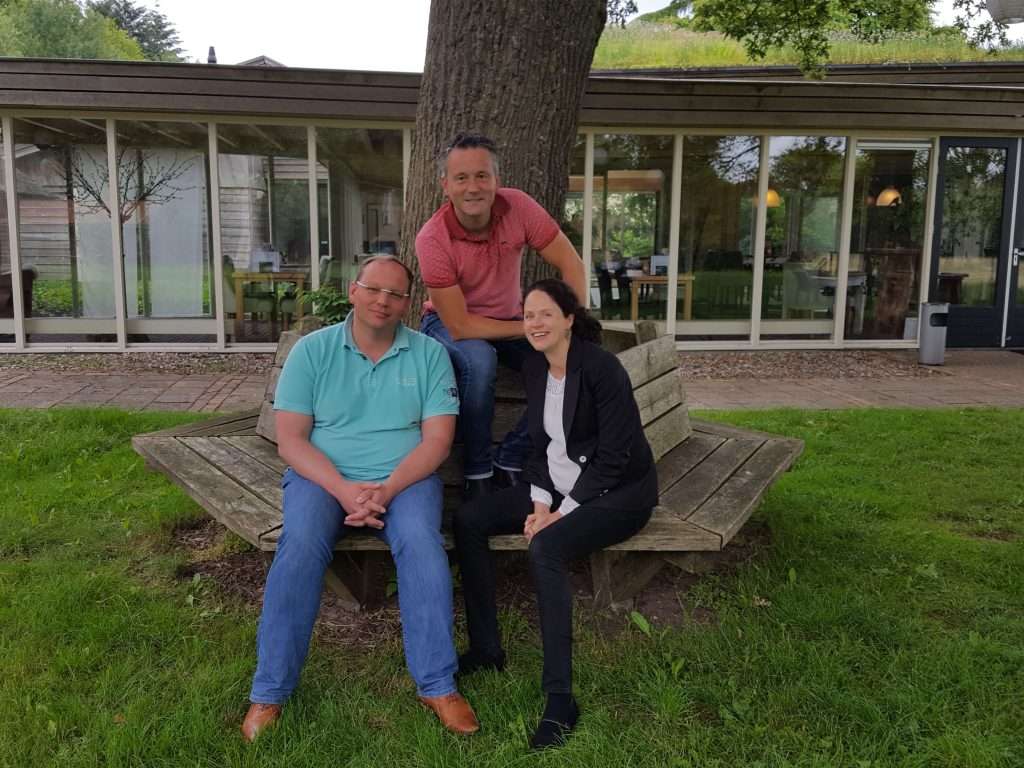 Dennis, Serge En Lisa